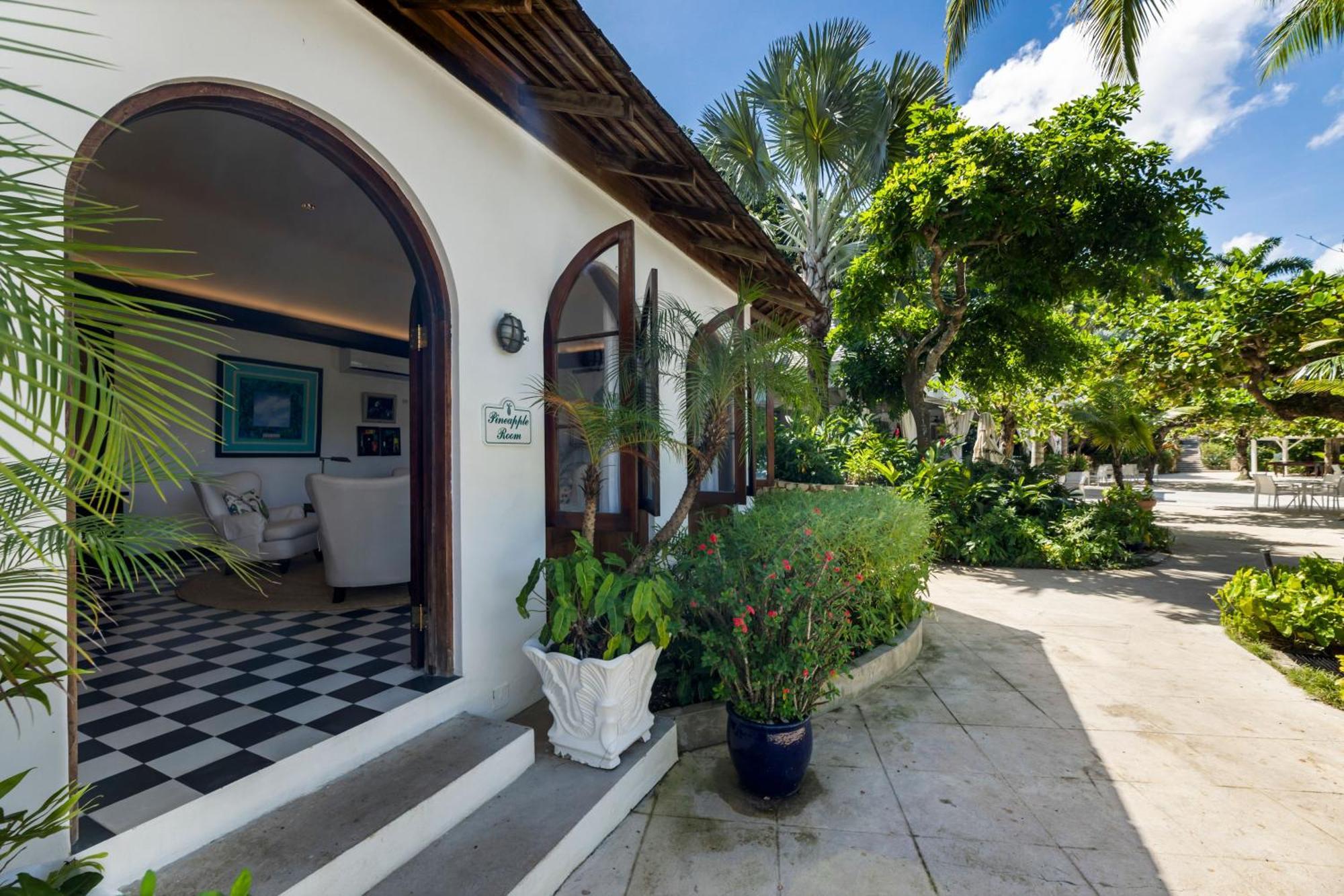 Round Hill Hotel & Villas Μοντέγκο Μπέυ Εξωτερικό φωτογραφία